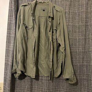Universal Thread Green Button down shirt